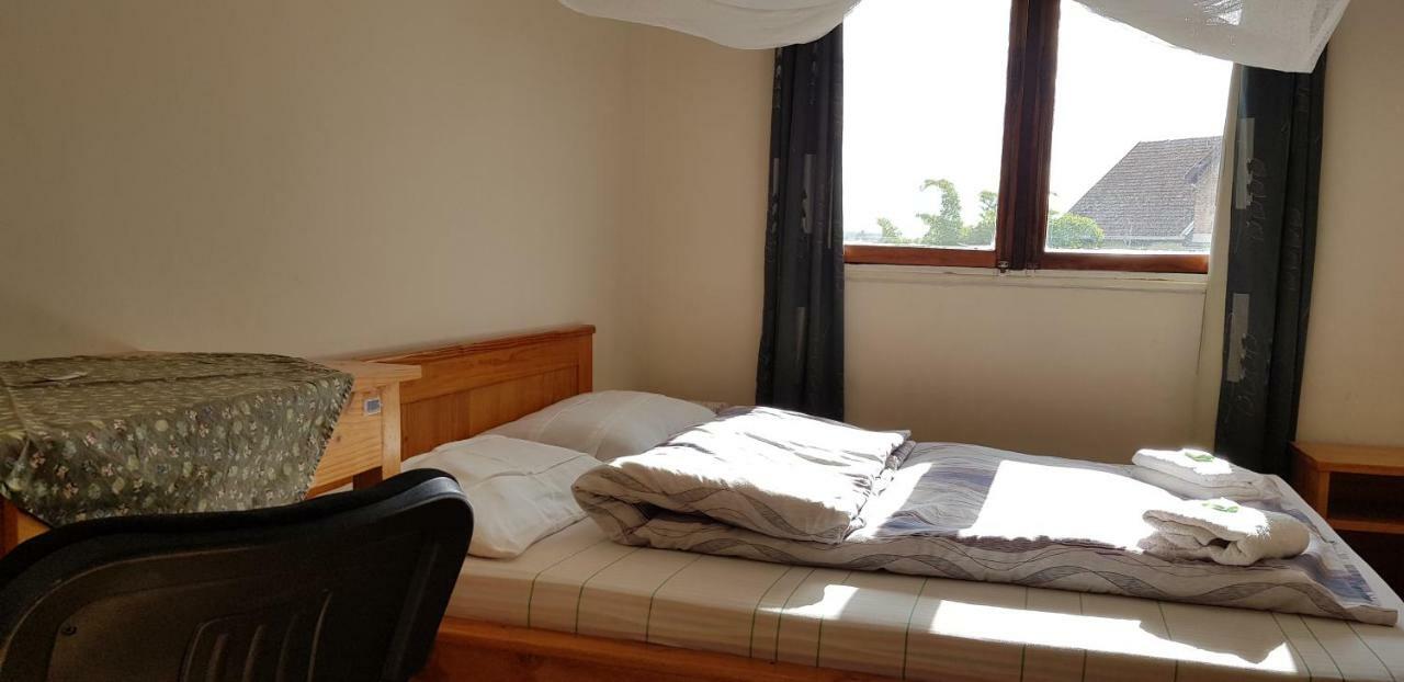 Lovasoa 4C Hotel Antsirabe Kamer foto